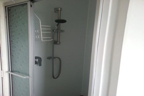 Photo of property in 73 Mellons Bay Road, Mellons Bay, Auckland, 2014