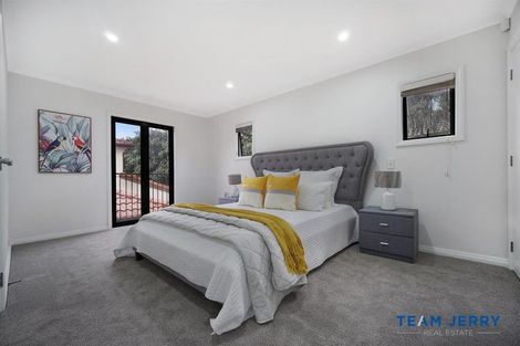 Photo of property in 27 Bridgefield Crescent, Flat Bush, Auckland, 2016
