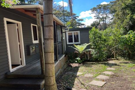 Photo of property in 14 Avonleigh Road, Green Bay, Auckland, 0604