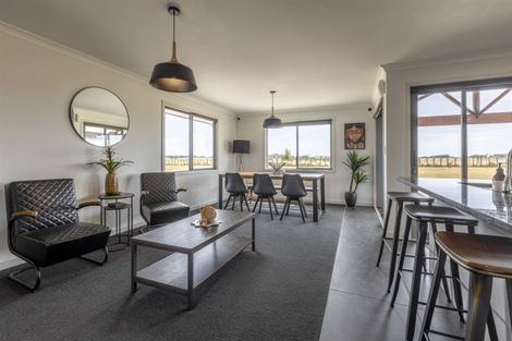 Photo of property in 85 Pukepapa Road Extn, Bulls, Marton, 4789