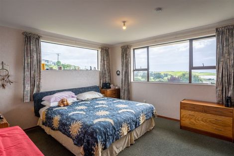 Photo of property in 16 Semple Street, Kakanui, Oamaru, 9495