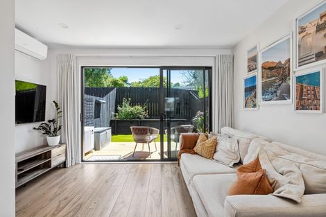 Photo of property in 5/13 Windy Ridge Road, Glenfield, Auckland, 0629