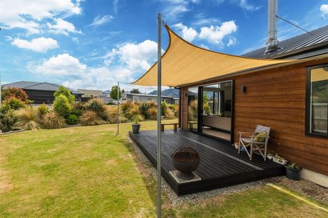 Photo of property in 3 Paradise Place, Lake Hawea, Wanaka, 9382