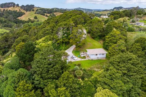 Photo of property in 43b Hook Road, Paparoa, 0571
