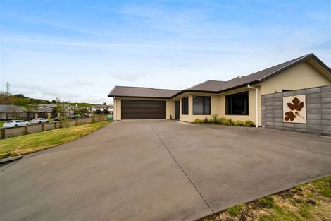 Photo of property in 36 Fernbrook Drive, Hurworth, New Plymouth, 4310