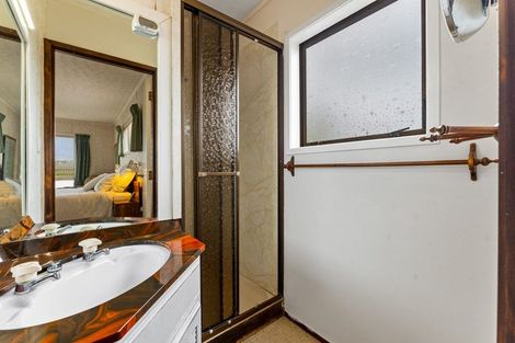 Photo of property in 81 Kennedy Avenue, Forrest Hill, Auckland, 0620