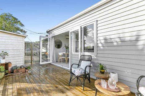 Photo of property in 59c Volga Street, Island Bay, Wellington, 6023