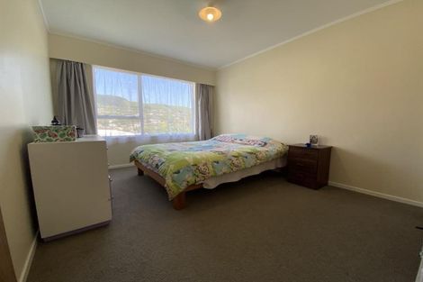 Photo of property in 15b Florio Terrace, Tawa, Wellington, 5028