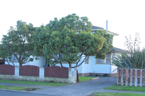 Photo of property in 27 Zelda Avenue, Clover Park, Auckland, 2023