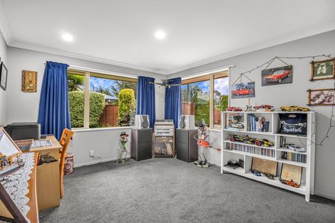 Photo of property in 10 Ropley Street, Amberley, 7410