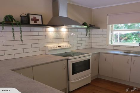 Photo of property in 2/5 Wilmshurst Place, Tawa, Wellington, 5028