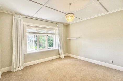 Photo of property in 53 Aramoana Avenue, Devonport, Auckland, 0624