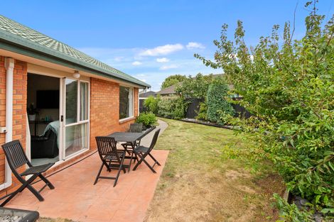 Photo of property in 2/15a Oakhampton Street, Hornby, Christchurch, 8042