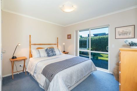 Photo of property in 98 Regent Drive, Paraparaumu Beach, Paraparaumu, 5032