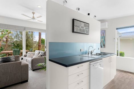 Photo of property in 25 Shoemaker Road, Waipu, 0510