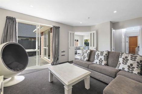 Photo of property in 38 Forest Drive, Parklands, Christchurch, 8083