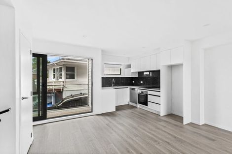 Photo of property in 4/53 Drake Street, Howick, Auckland, 2014