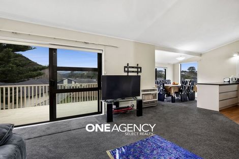 Photo of property in 27a Shackle Lane, Whitby, Porirua, 5024