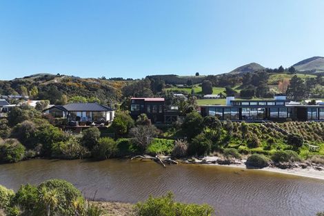 Photo of property in 815 Brighton Road, Ocean View, Dunedin, 9035