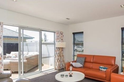 Photo of property in 35 Te Whenu Crescent, Marshland, Christchurch, 8083