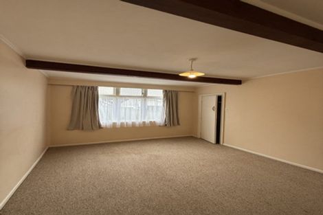 Photo of property in 8 Rixon Grove, Mount Victoria, Wellington, 6011