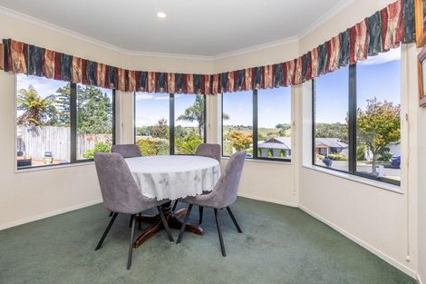 Photo of property in 5 Palm Grove Drive, Western Heights, Hamilton, 3200