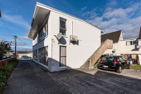 Photo of property in 2/72 Freyberg Street, Lyall Bay, Wellington, 6022