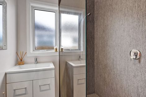 Photo of property in 40 Doralto Road, Frankleigh Park, New Plymouth, 4310