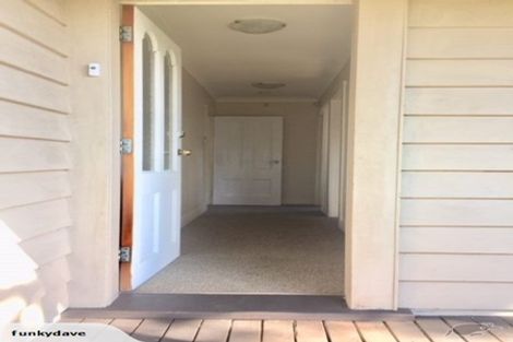 Photo of property in 44 Rimu Street, New Lynn, Auckland, 0600