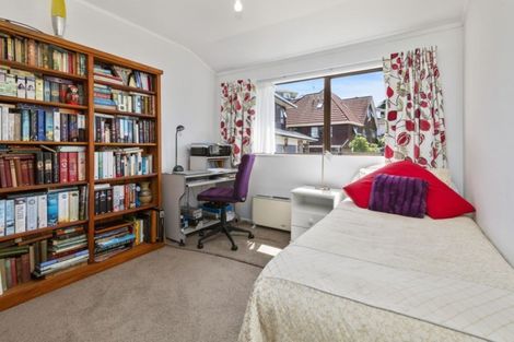 Photo of property in 14 Cullen Place, Tawa, Wellington, 5028