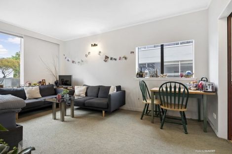 Photo of property in Hobson Court Flats, 14/70 Hobson Street, Thorndon, Wellington, 6011