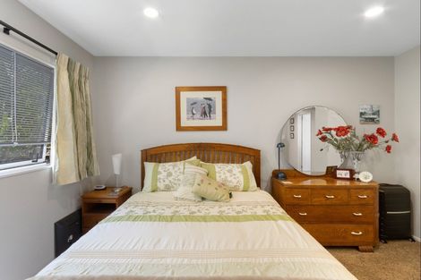 Photo of property in 8 Amner Place, Bluff Hill, Napier, 4110