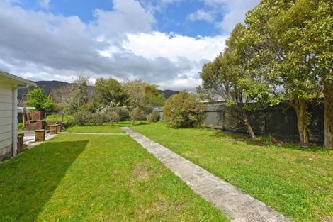 Photo of property in 148 Wellington Road, Wainuiomata, Lower Hutt, 5014