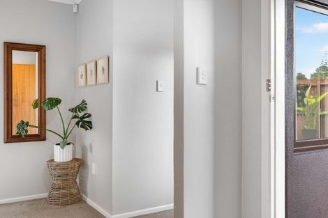 Photo of property in 34 Wyllie Road, Papatoetoe, Auckland, 2025