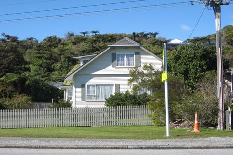 Photo of property in 53 Main South Road, Karoro, Greymouth, 7805
