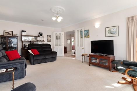 Photo of property in 17 Lotus Avenue, Mount Maunganui, 3116