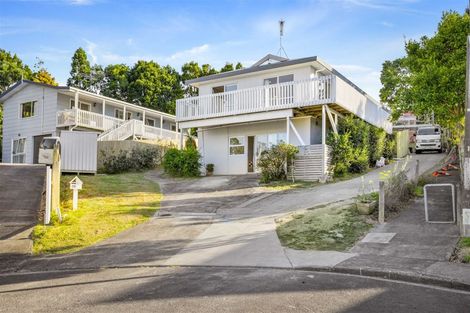 Photo of property in 18 Kearney Place, Massey, Auckland, 0614