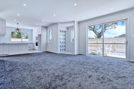 Photo of property in 102c Gloucester Road, Manurewa, Auckland, 2102