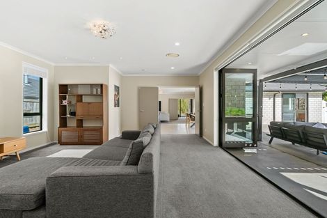 Photo of property in 2d Country Club Lane, Waiuku, 2123