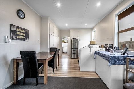 Photo of property in 98 Hokonui Drive, Gore, 9710