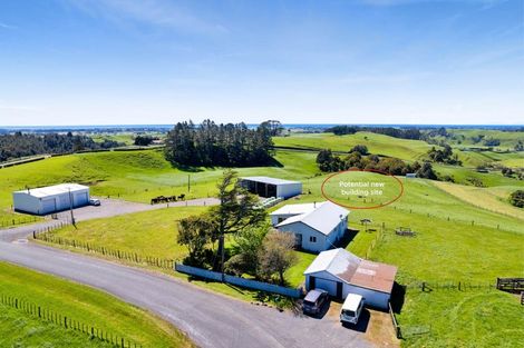 Photo of property in 1 Clarke Road, Huirangi, New Plymouth, 4373