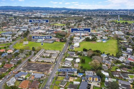 Photo of property in 28 Harbour View Road, Te Atatu Peninsula, Auckland, 0610
