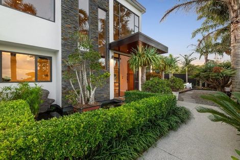 Photo of property in 17 Waitemata Road, Hauraki, Auckland, 0622