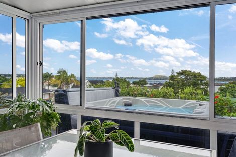 Photo of property in 3/64 Hattaway Avenue, Bucklands Beach, Auckland, 2012