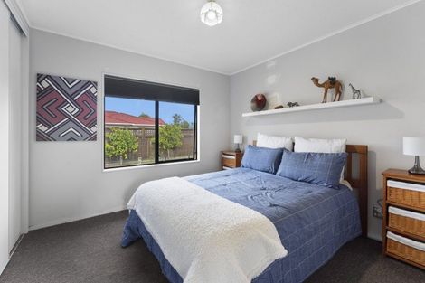 Photo of property in 25 Rosewood Place, Paraparaumu, 5032