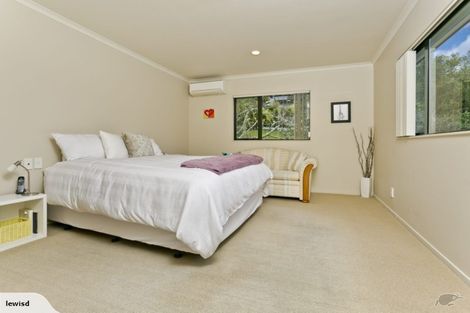 Photo of property in 1/40 Tui Glen Road, Birkenhead, Auckland, 0626