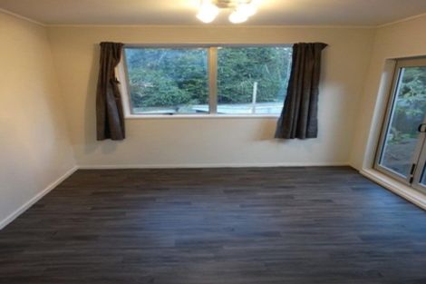 Photo of property in 31 Universal Drive, Henderson, Auckland, 0610