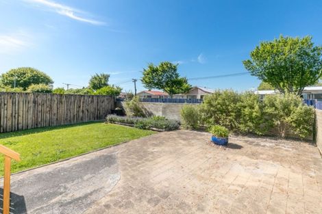 Photo of property in 2 Rhonda Avenue, Deanwell, Hamilton, 3206