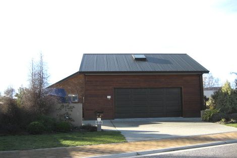 Photo of property in 18 Stonebrook Drive, Wanaka, 9305