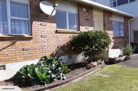 Photo of property in 1/239 Carrington Street, Vogeltown, New Plymouth, 4310